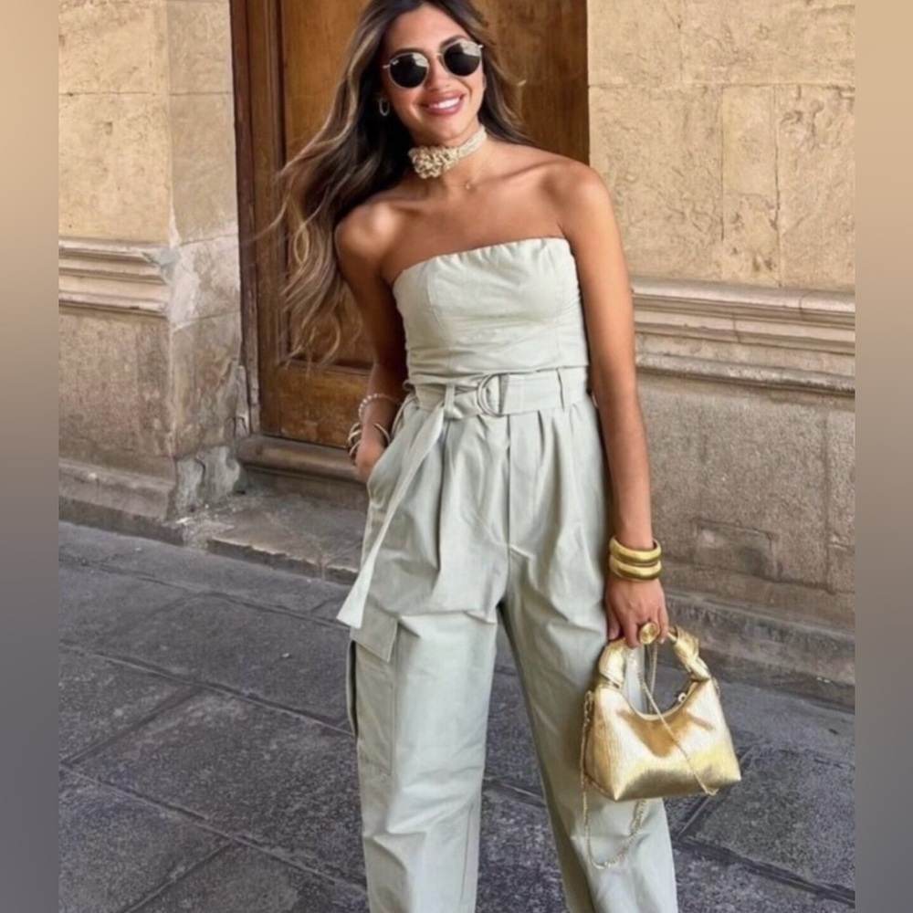 Zara jumpsuit technical fabric cargo sleeveless wide streight leg light khaki